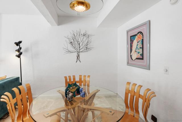 13414 Calle Colina, Poway CA: https://media.crmls.org/mediaz/f8cbe480-a533-4165-8ed9-ef20faf7b8aa.jpg