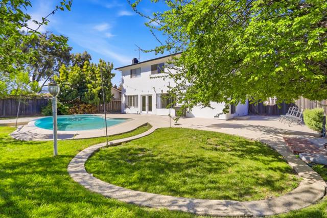 Image 18 of 19 For 4530 Crocus Drive