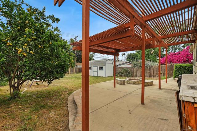 231 E 5Th Ave, Escondido CA: https://media.crmls.org/mediaz/f8cc98d8-7b3b-4573-964e-2e4d119f058f.jpg