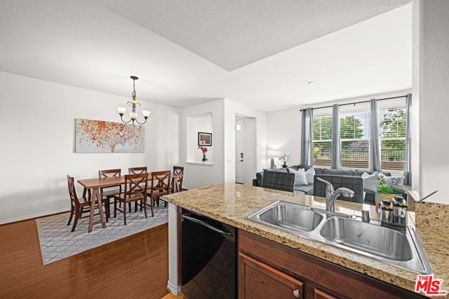 28504 Pietro Drive, Valencia CA: https://media.crmls.org/mediaz/f8cd0bb5-7428-4331-8071-1f6ec0865495.jpg