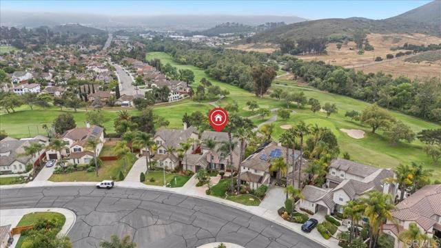 320 Crownview Ct, San Marcos CA: https://media.crmls.org/mediaz/f8ce3b0c-c1ea-4814-b27d-36e0760de755.jpg