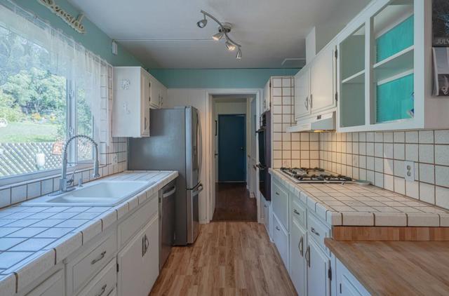 Image 17 of 39 For 17581 Pond-derosa