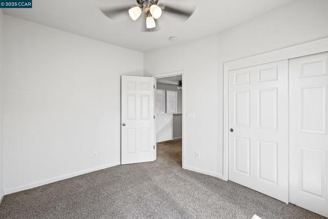 127 Sanford Ct, Brentwood CA: https://media.crmls.org/mediaz/f8d0940b-ef18-4113-a2fb-5aaa40c49eb6.jpg