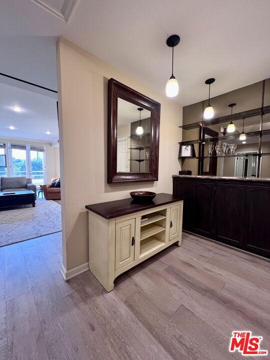 11700 Iowa Avenue, Los Angeles CA: https://media.crmls.org/mediaz/f8d10331-6064-476a-80c1-7f5a151c4fdf.jpg