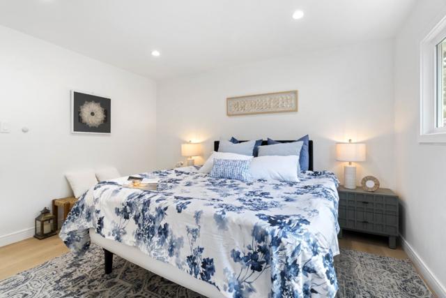 5540 Michigan Boulevard, Concord CA: https://media.crmls.org/mediaz/f8d24ba4-cb4b-4630-b8e3-49e501748bfc.jpg