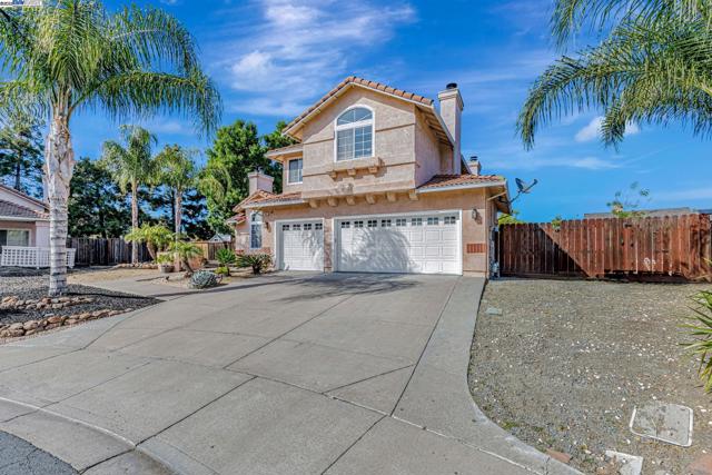 639 Eaker Ct, Antioch CA: https://media.crmls.org/mediaz/f8d28998-8cce-47a3-9ed2-b32ed17f00c6.jpg