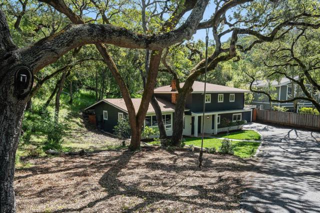 2085 Edgewood Road, Redwood City CA: https://media.crmls.org/mediaz/f8d2b76d-2cb8-44e6-827f-87fcec81e74f.jpg