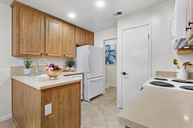 2623 Gimelli Place, San Jose CA: https://media.crmls.org/mediaz/f8d3108b-8b1c-43af-927f-a5a6fe049d86.jpg