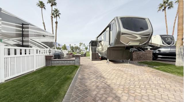 69411 Ramon Rd #790, Cathedral City CA: https://media.crmls.org/mediaz/f8d33e1c-4ec9-47b6-a26e-7c3b54e06b1b.jpg