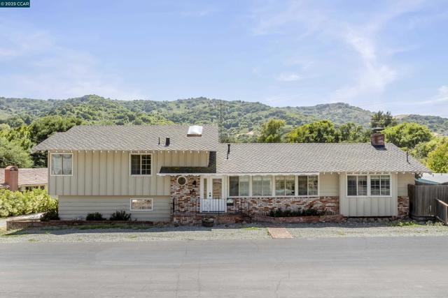6180 HILLSIDE DRIVE, El Sobrante CA: https://media.crmls.org/mediaz/f8d41575-9677-4246-ba4a-d20c240132f4.jpg