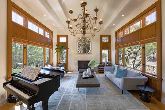 28500 Matadero Creek Lane, Los Altos Hills CA: https://media.crmls.org/mediaz/f8d497e7-afd7-4eb4-ab0e-7ce13a799484.jpg