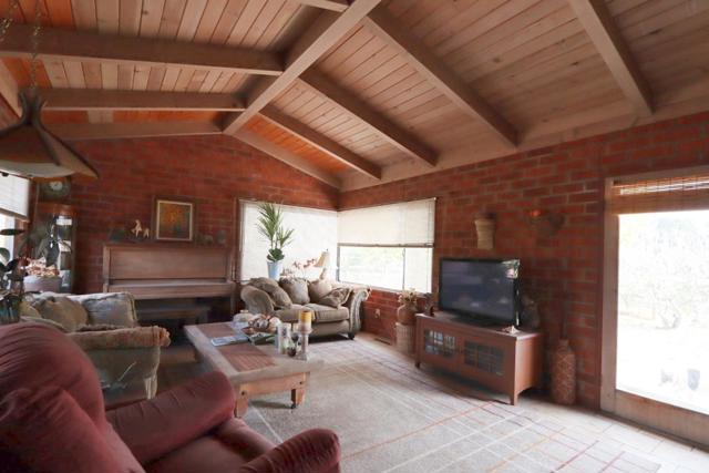 211 Smith Road, Watsonville CA: https://media.crmls.org/mediaz/f8d4b69a-782e-4ef4-b70e-136397408473.jpg