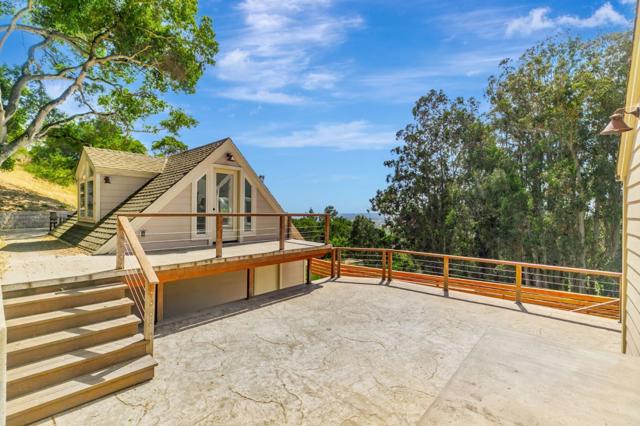 411 Hecker Pass Road, Watsonville CA: https://media.crmls.org/mediaz/f8d5c333-9d4b-4138-8856-fb66e7540449.jpg