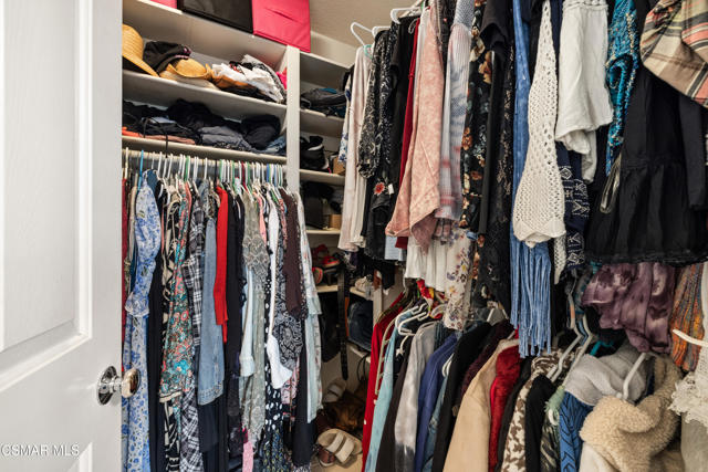 680 Sedgeworth Court, Simi Valley CA: https://media.crmls.org/mediaz/f8d69afd-1b4f-49f2-9ef1-c28e1ad06ebc.jpg