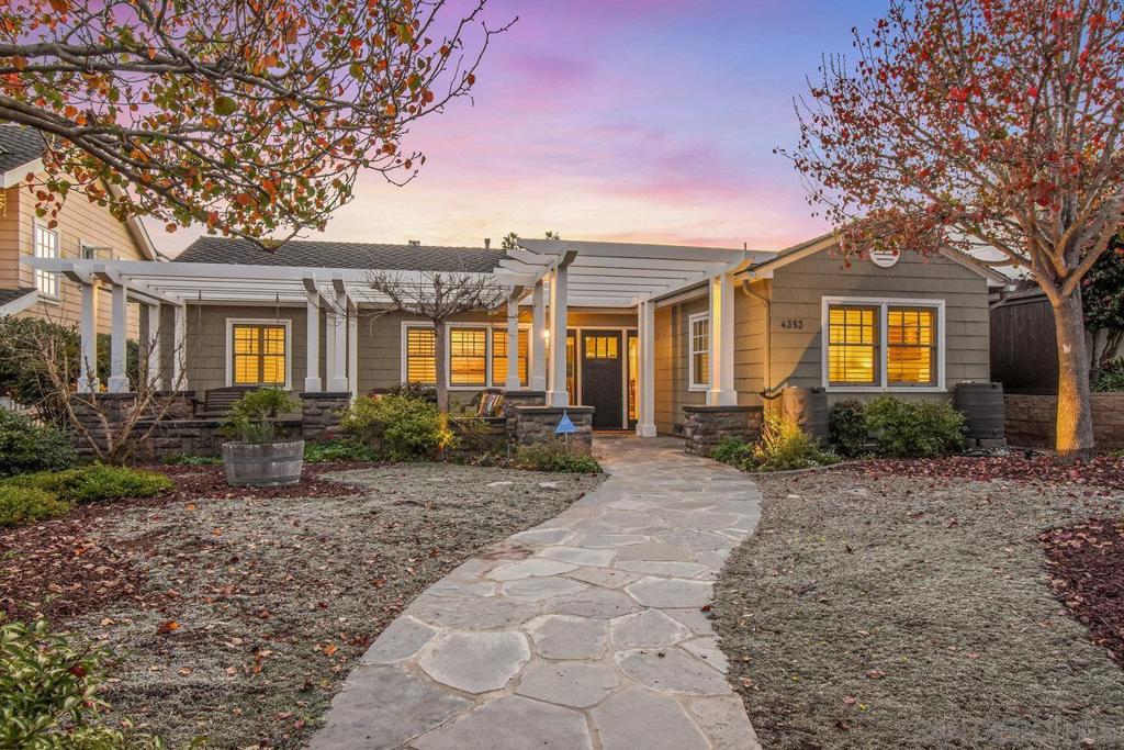 4353 Santa Cruz Ave