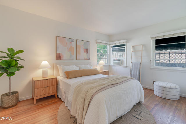 Detail Gallery Image 8 of 12 For 3349 Wood Ter, Los Angeles,  CA 90027 - – Beds | – Baths