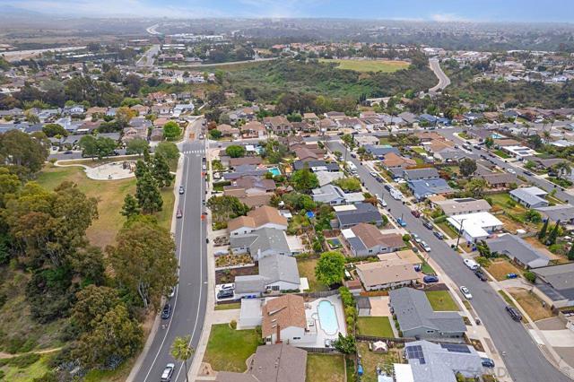 4755 Cather Ave, San Diego CA: https://media.crmls.org/mediaz/f8d8c437-4569-4f81-b693-13e333666682.jpg