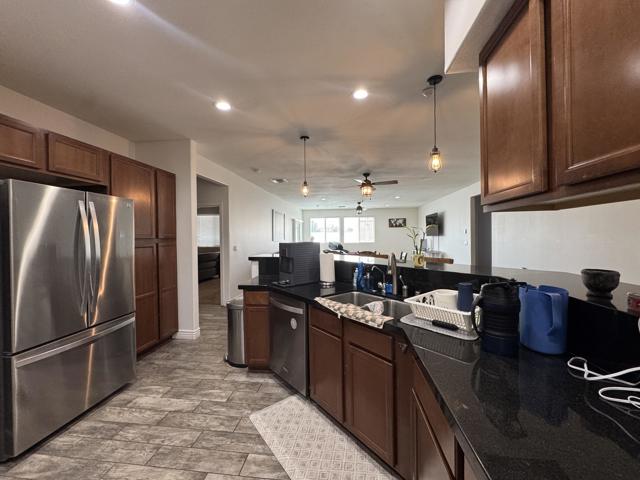 401 Sage Brush Street, Blythe CA: https://media.crmls.org/mediaz/f8d8e112-1cb2-46a9-8218-e0d3d690e13c.jpg