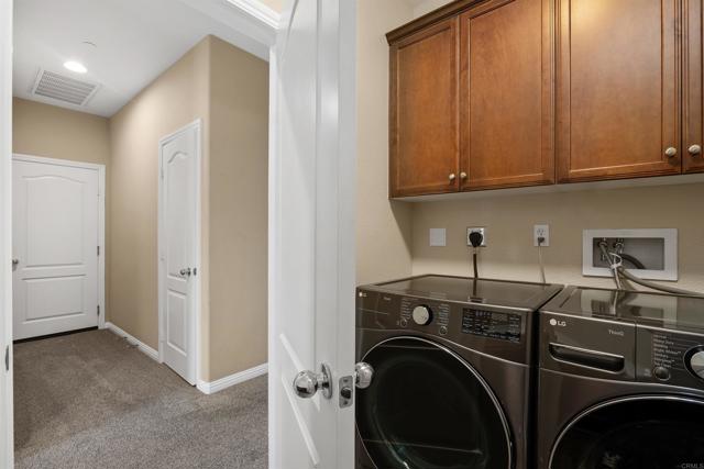 Image 33 of 44 For 2625 Emerald Oaks Gln