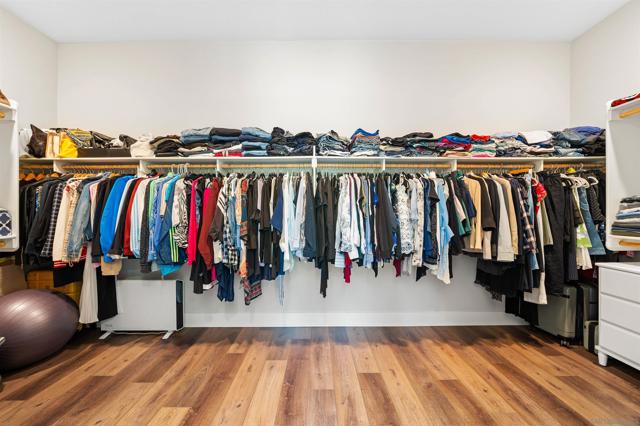 5347 Morning Sage Way, San Diego CA: https://media.crmls.org/mediaz/f8da9bac-04a7-4b1c-b606-7e1f27c68e8c.jpg