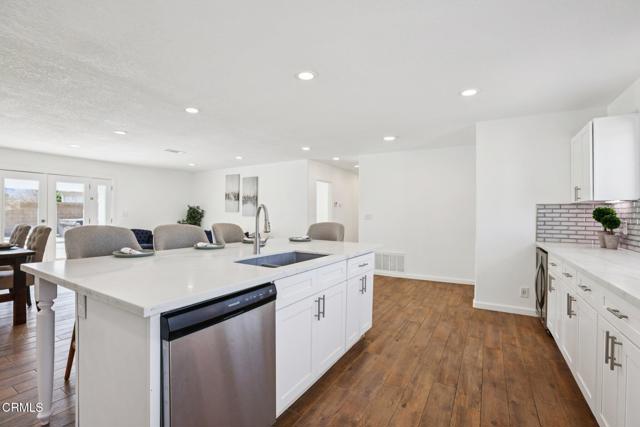 Detail Gallery Image 10 of 47 For 9242 E Avenue T 2, Littlerock,  CA 93543 - 4 Beds | 3 Baths