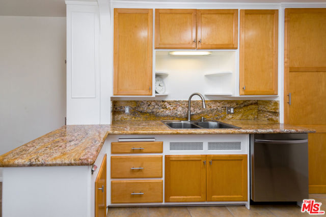 6506 W 82nd Street, Los Angeles CA: https://media.crmls.org/mediaz/f8dbf533-4a73-4e7b-8f6f-f7a37c69dff3.jpg