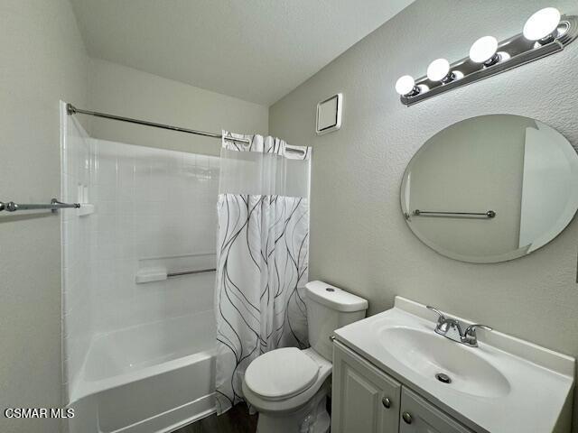 24479 Valle Del Oro, Newhall CA: https://media.crmls.org/mediaz/f8dd5478-8fa1-46d4-b323-b471e91dcb4f.jpg