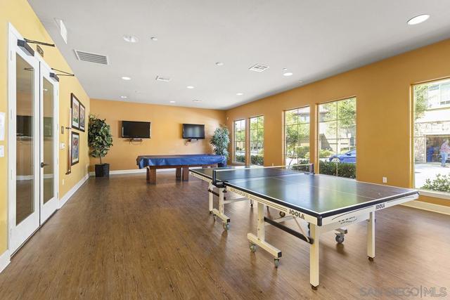 10689 New Grove Trail, San Diego CA: https://media.crmls.org/mediaz/f8ddee48-7811-4b4d-9e49-9b169143cbc6.jpg
