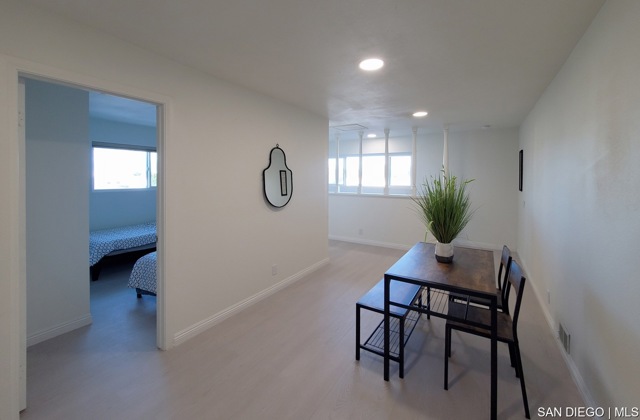 15927 Los Reyes Street, Fountain Valley CA: https://media.crmls.org/mediaz/f8de0b0d-4a6d-4cef-8c08-4375aa568f78.jpg