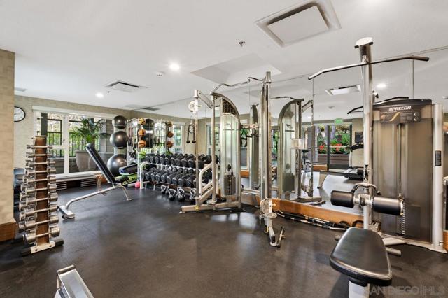 1205 Pacific Hwy, San Diego CA: https://media.crmls.org/mediaz/f8de0c66-7b4a-4bcb-a147-e4b9d66e2e64.jpg