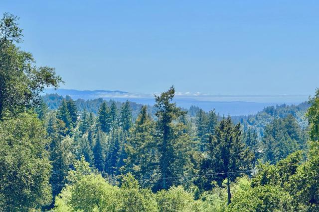 520 Sand Hill Road, Scotts Valley CA: https://media.crmls.org/mediaz/f8de7227-af12-485b-9c2e-d68c2b698a2b.jpg