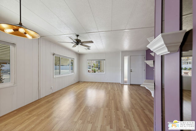 210 Coyote Drive, Palm Springs CA: https://media.crmls.org/mediaz/f8de76cd-e067-4479-a116-bd2f478f4e62.jpg
