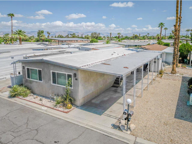 88 Dunes Circle, Cathedral City CA: https://media.crmls.org/mediaz/f8dff835-bd3d-41f5-8086-a331a72b53ce.jpg