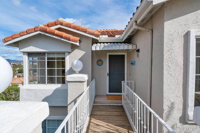 Detail Gallery Image 3 of 26 For 1526 via Risa, San Marcos,  CA 92078 - 3 Beds | 2 Baths