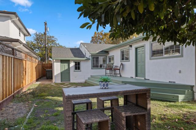 383 N Sunnyvale Avenue, Sunnyvale CA: https://media.crmls.org/mediaz/f8e269ae-25dc-4d58-84b2-6a95b5f4be92.jpg