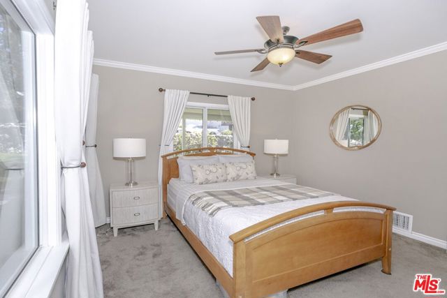 2916 Henrietta Avenue, La Crescenta CA: https://media.crmls.org/mediaz/f8e2a124-1c66-4a2a-bc0f-43ec31fd9296.jpg