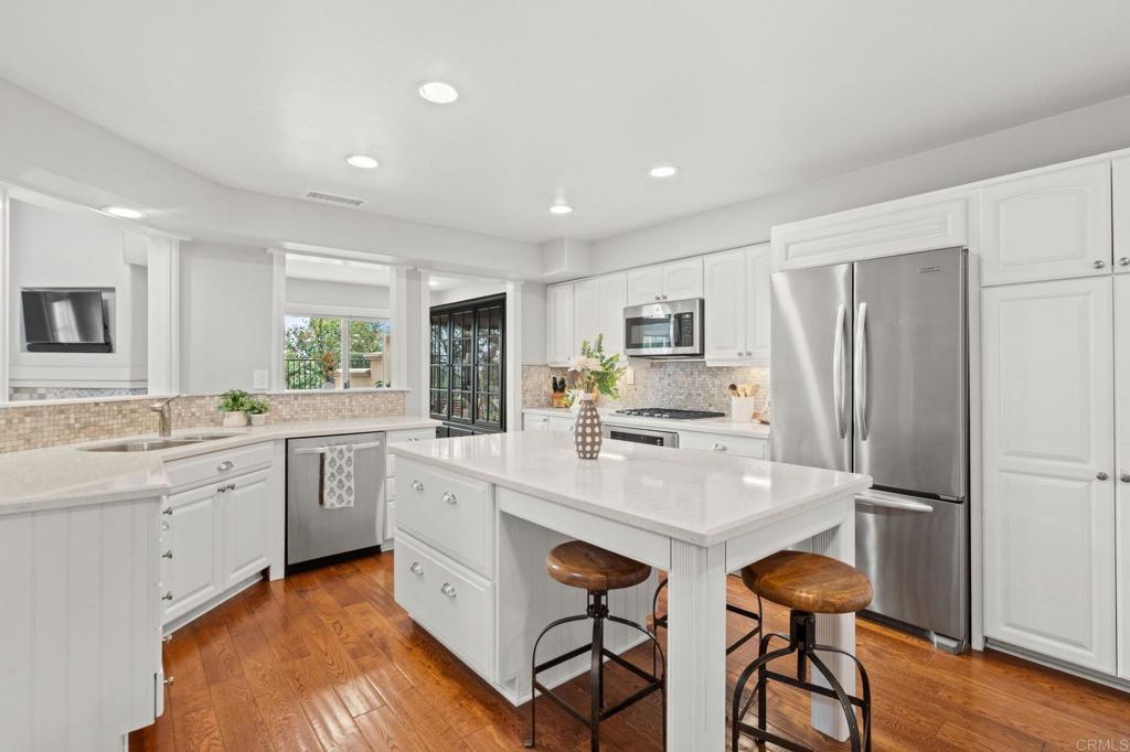 12041 Tivoli Park Row - photo 5