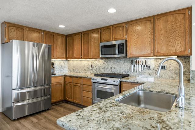 Detail Gallery Image 5 of 66 For 631 Concerto Glen, Escondido,  CA 92025 - 3 Beds | 2/1 Baths