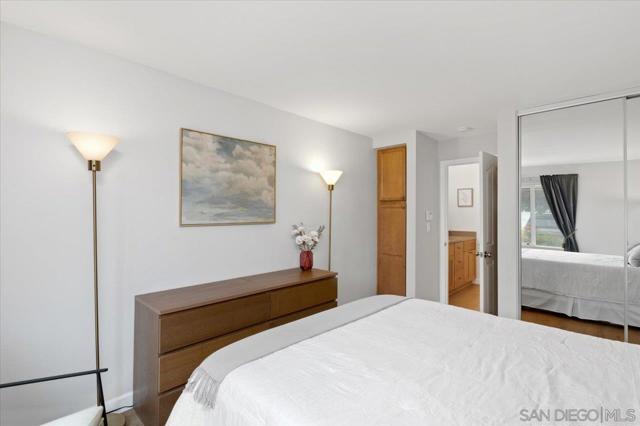 3030 Suncrest, San Diego CA: https://media.crmls.org/mediaz/f8e6451b-dd5a-40a5-82ce-53468048bd48.jpg