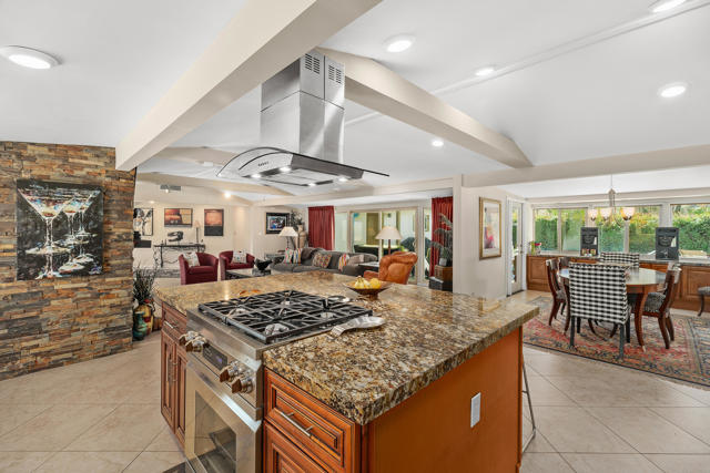 25_11659673_176078_176078-EI-125