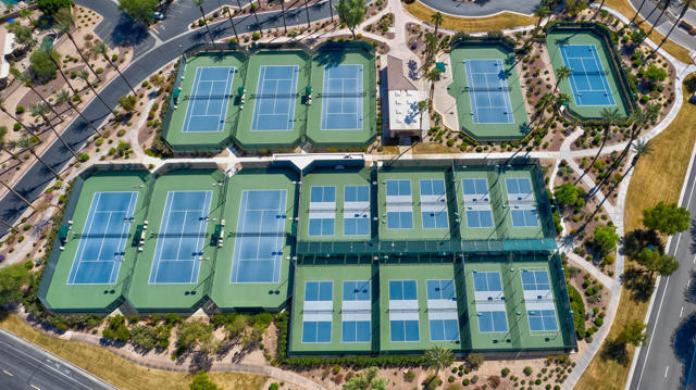 35925 Rosemont Drive, Palm Desert CA: https://media.crmls.org/mediaz/f8e68bf2-bb19-4370-b4af-5136b00309b2.jpg