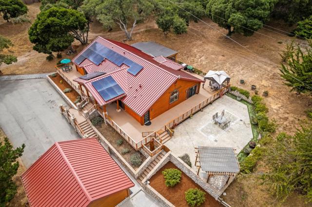 8697 Dyer Road, Salinas CA: https://media.crmls.org/mediaz/f8e6f594-c19f-48f1-9228-af5d9b85968a.jpg