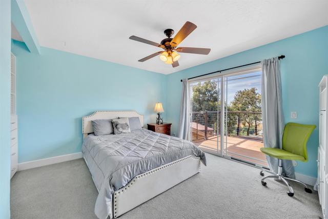 12845 Golden Way, Poway CA: https://media.crmls.org/mediaz/f8e84eb9-5950-435b-9a1f-283db4997170.jpg