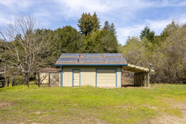 495 Larsen Road, Aptos CA: https://media.crmls.org/mediaz/f8e85d34-5861-46ef-a613-5b48e4817a94.jpg