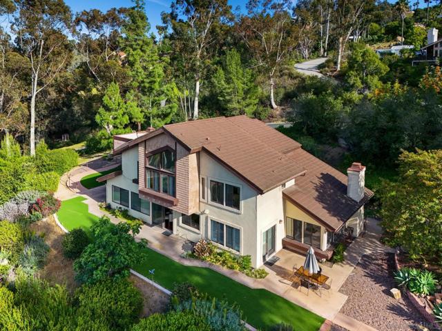 1586 Kimberly Woods Dr, El Cajon CA: https://media.crmls.org/mediaz/f8e961f2-f414-48ad-8036-3f701d709353.jpg
