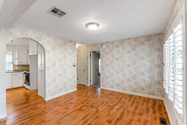 Detail Gallery Image 14 of 52 For 75 Poinsettia Gardens Dr, Ventura,  CA 93004 - 2 Beds | 2 Baths