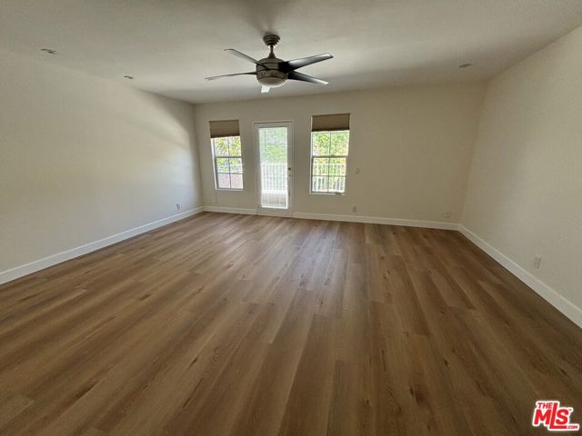 19021 Kilfinan Street, Porter Ranch CA: https://media.crmls.org/mediaz/f8ea75d7-4e9f-4433-ab65-9342b5897ff9.jpg