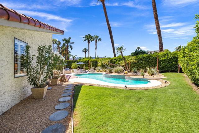 4 Lincoln Place, Rancho Mirage CA: https://media.crmls.org/mediaz/f8eab577-86b9-4b91-9285-c79d0e8eb1b5.jpg