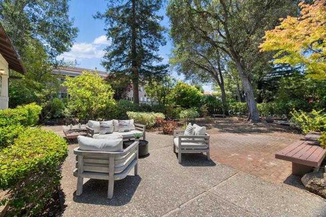 17 Oak Street, Los Altos CA: https://media.crmls.org/mediaz/f8eaec03-281f-4883-978d-1256791cd953.jpg