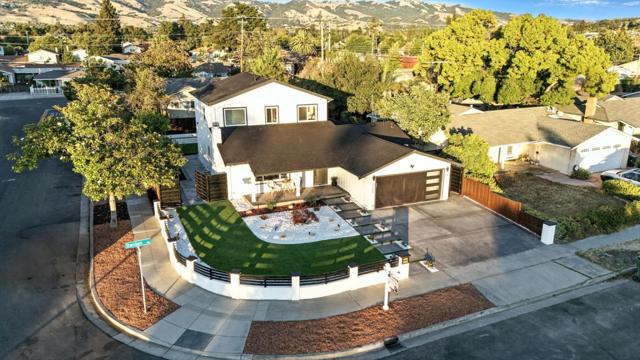 3284 Denton Way, San Jose CA: https://media.crmls.org/mediaz/f8ed2e40-dfa2-4487-8300-34465fcace7c.jpg